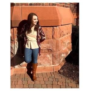 Meet your Posher, Hannah